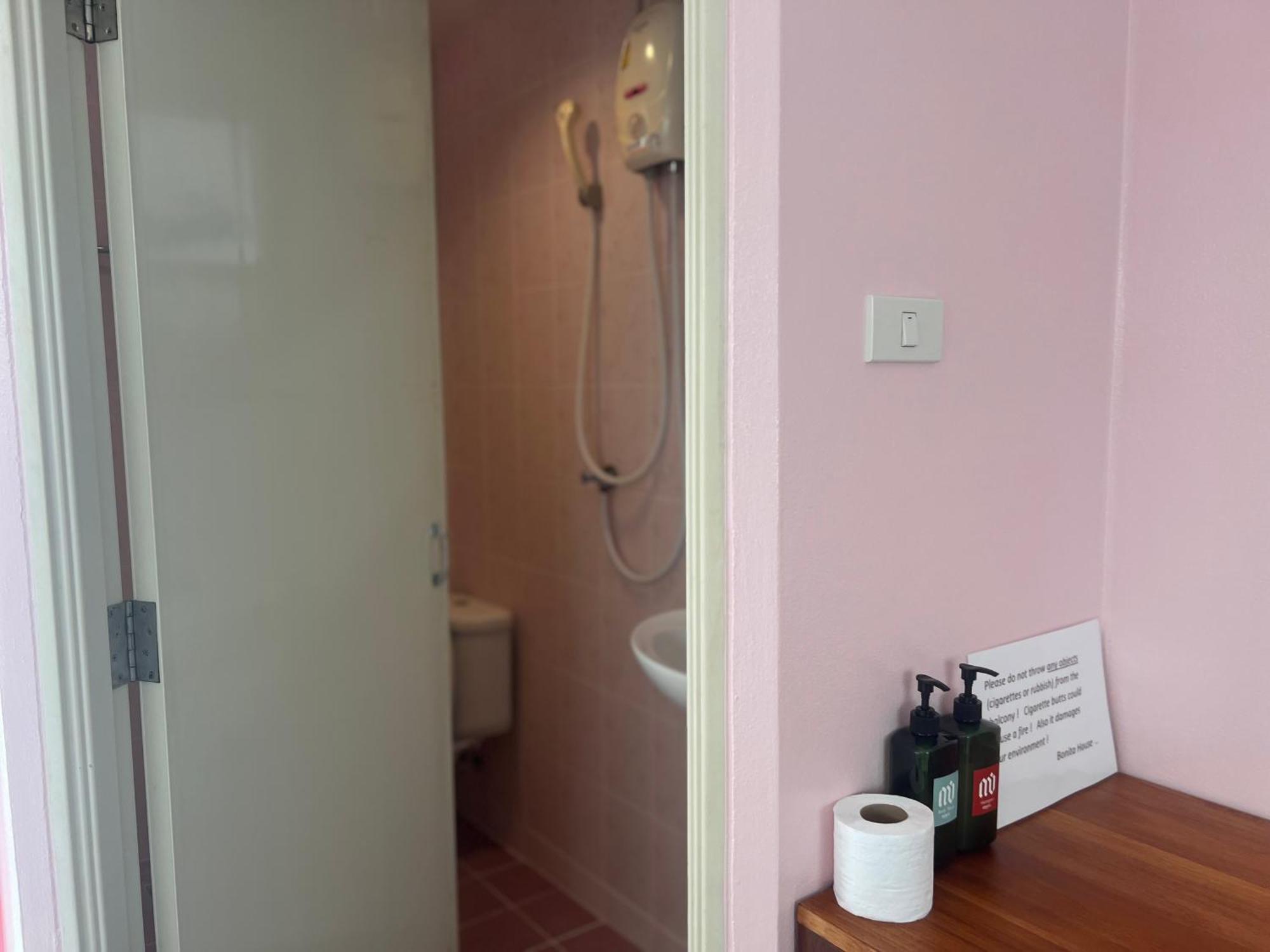 Bonita House Hotel กรุงเทพมหานคร ภายนอก รูปภาพ